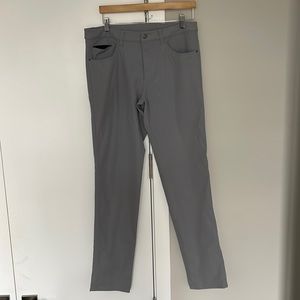 LuLu Lemon Men’s Grey Golf Pants